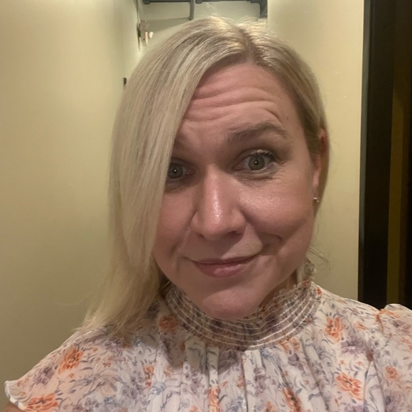 Meet your Posher, Jennifer - Picture 8 of 10